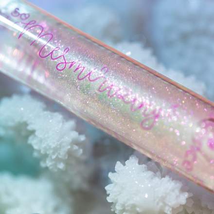 Lippenöl So Mesmerizing 01 Mer-Made To Glow! essence