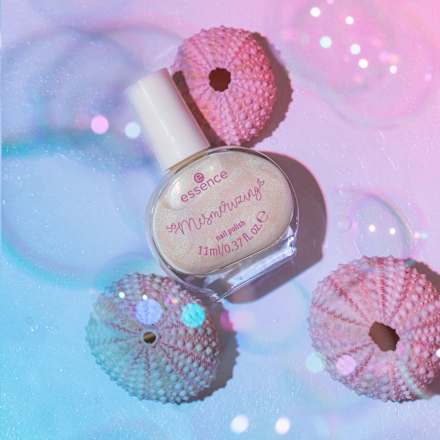 Nagellack So Mesmerizing 01 Divin' Into Miracles! essence