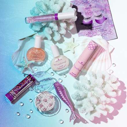 Highlighter So Mesmerizing Eye & Face Glaze 01 You're Mesmerizing! essence