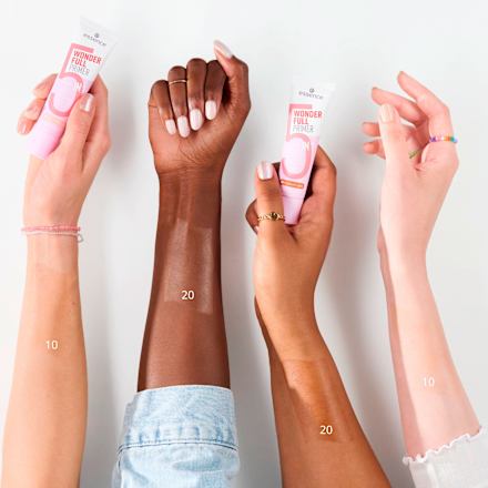 Primer Wonder Full 5in1 20 Medium-Dark essence
