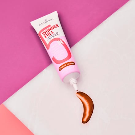 Primer Wonder Full 5in1 20 Medium-Dark essence