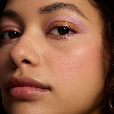 Lidschatten Stift Aloe Vera 070 Satin Lilac CATRICE