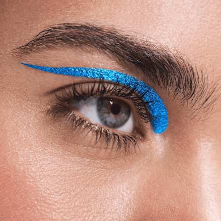 Eyeliner Metallic Disney Pixar Finding Dory 010 Blue Lagoon CATRICE