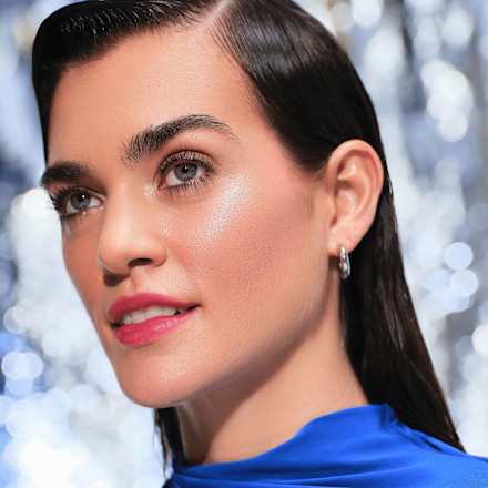 Highlighter Disney Pixar Finding Dory Multi-Use Sparkle Dust CATRICE