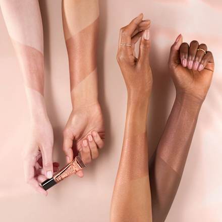 Highlighter Holiday Skin 4in1 Luminizer 010 Catching Sunrays CATRICE