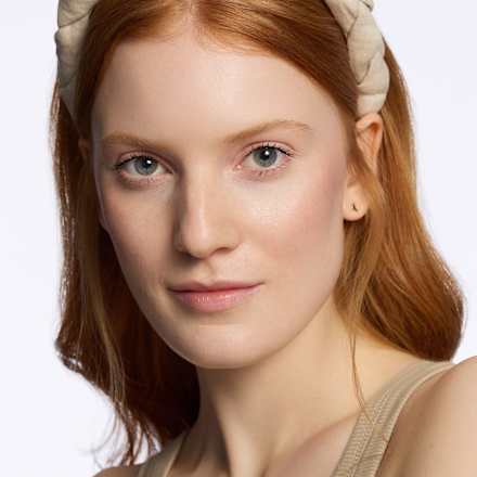 Highlighter Holiday Skin 4in1 Luminizer 010 Catching Sunrays CATRICE