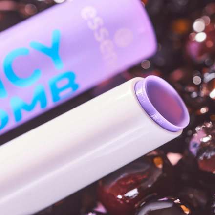 balzám na rty JUICY BOMB 02 So Berry Cute essence