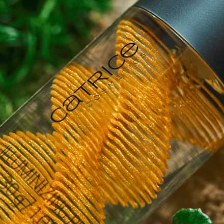 Primer Illuminizing Mystic Forest C01 Illuminight CATRICE