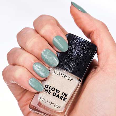 Top Coat Effect Glow In The Dark 020 All Nighter CATRICE