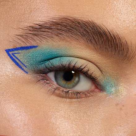 Eyeliner Liquid Colour It 01 Royal Blue essence