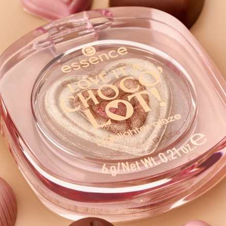 Highlighter Love It  A Choco' Lot! glaze 01 Heartbeats & Choco Treats! essence