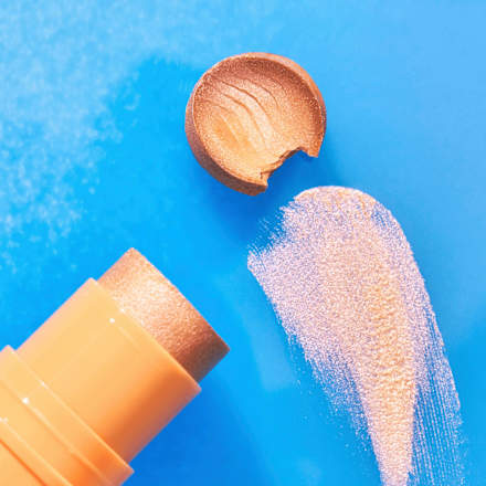 Highlighter Stick Baby Got Holo Glow 10 Holy Apricotly essence