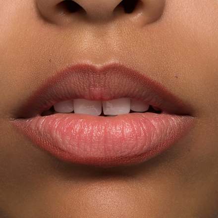 Konturówka do ust 8h Matte Comfort Lipliner 17 Must Have Brown essence