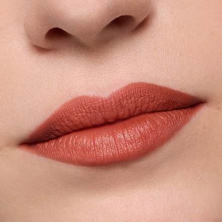 Konturówka do ust 8h Matte Comfort Lipliner 17 Must Have Brown essence
