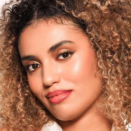 MORE THAN GLOW Set za lice CATRICE