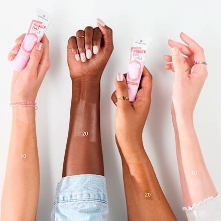 Primer Wonder Full 5v1, 10 Light-Medium essence