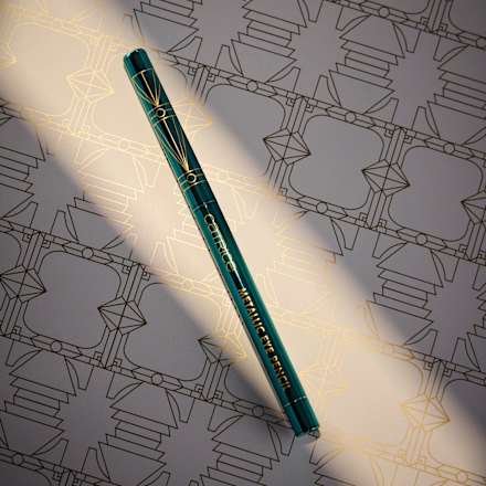 LA FESTIVE TREASURES METALLIC olovka za oči - C01 Mistlegreen CATRICE