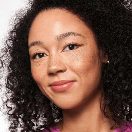 Ceruzka na pery 8h matte comfort - 15 Vintage Rose essence