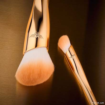 Concealer Pinsel Wonder Woman CATRICE