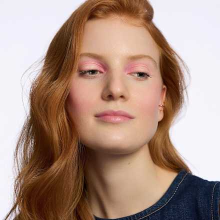 THE SOFT PEONY paleta senki za oči CATRICE