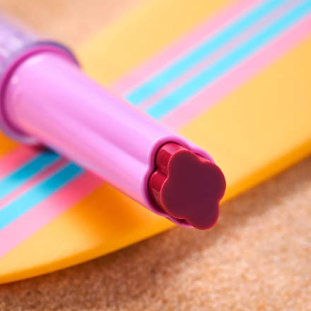 Lippenstift Aloha Babes! Gloss in Stick 01 Sunny Bliss, Flower Kiss  essence