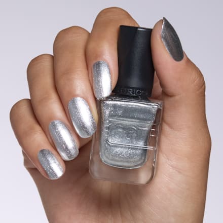 Lak na nechty Gel Affair - 036 Silver Supernova CATRICE