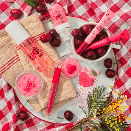 Lipgloss So Cherry Happy 01 Cherry On Top essence