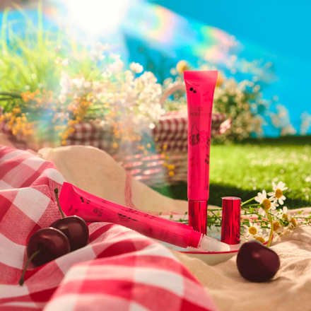 Lipgloss So Cherry Happy 01 Cherry On Top essence