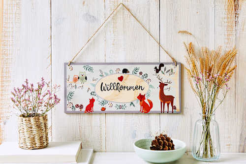 Holzschild "Willkommen" mit Waldtieren Dekorieren & Einrichten