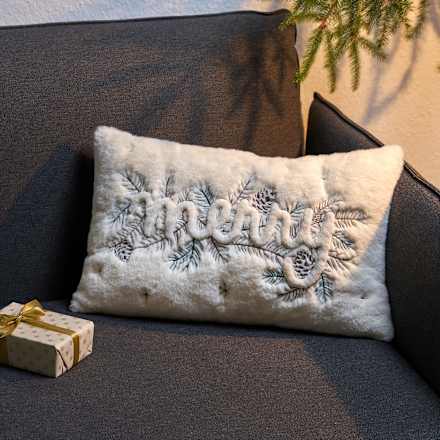 Kissen mit Zweigen "merry", creme-grün-braun BOLTZE