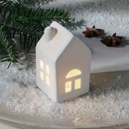Porzellanhaus mit LED weiß  Dekorieren & Einrichten