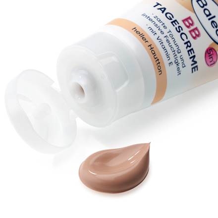 BB Cream Getönte Tagespflege LSF15 Hell Balea