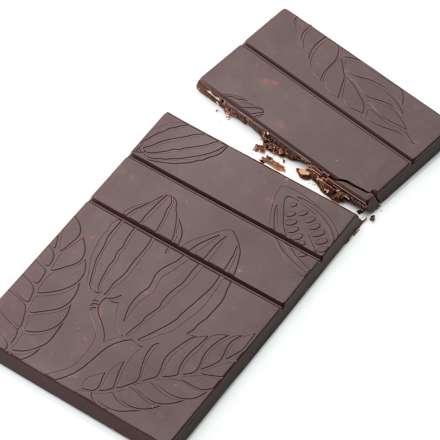 Schokolade, "Sierra Leone" Feine Bitter mit Kokoschips  dmBio