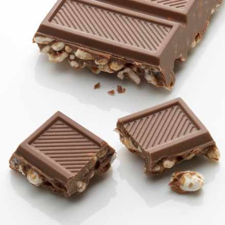 Bio tejcsokoládés szelet puffasztott tönkölybúzával dmBio