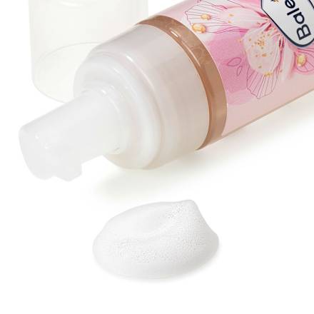Reiningungsschaum mild mit Mandelblüten-Extrakt Balea