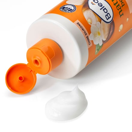 Hajbalzsam bio makadámiaolajjal és sheavajjal Balea