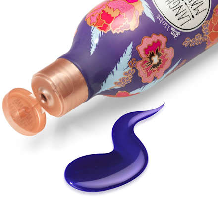 Șampon Silver Blonde Langhaarmädchen