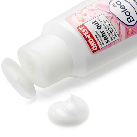 Gyengéd arclemosó tej száraz és érzékeny bőrre, mandulatejjel és B5-provitaminnnal Balea