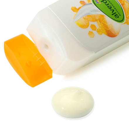 Losjon in serum za telo VITAMIN CARE 2 v 1  alverde NATURKOSMETIK