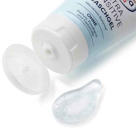 Umývací gél Ultra Sensitive Balea med