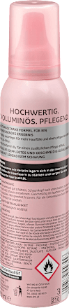Mousse fissante per capelli con cheratina a effetto volumizzante Balea PROFESSIONAL