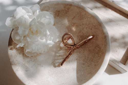 Haarklammer Gold-Optik aus recyceltem Metall ebelin