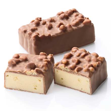 Baton proteic 50% cu fulgi de cocos crocanți Sportness