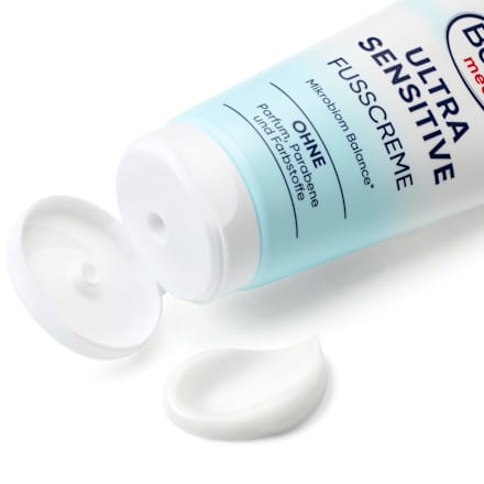 Ultra Sensitive krema za stopala Balea med