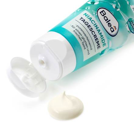 Crema viso giorno con niacinamide Balea