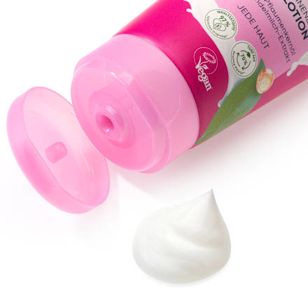 Natural Beauty Bodylotion Pflaume Mandelmilch  Balea