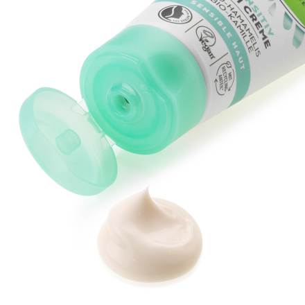 Gesichtscreme Sensitive 24h Bio Hamamelis & Bio-Kamille alverde NATURKOSMETIK