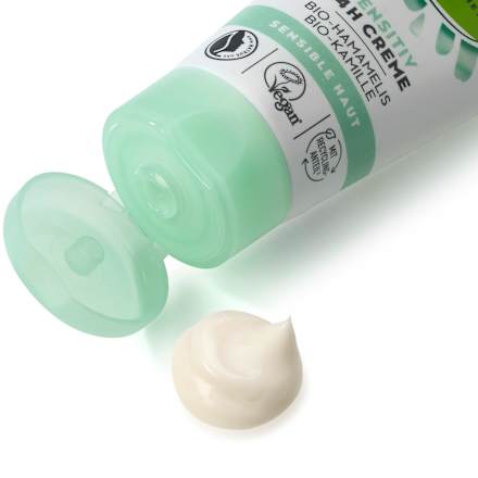 Crema 24h all'amamelide bio e alla camomilla bio Sensitive alverde