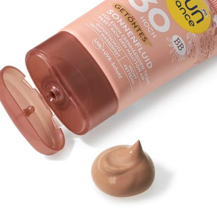 tónovací fluid na opalování SPF30 SUNDANCE