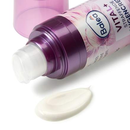 VITAL+ učvrstitvena krema za kožo okrog oči Balea